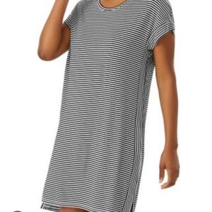 Tommy Bahama Black and White Casual Striped T Shirt Dress